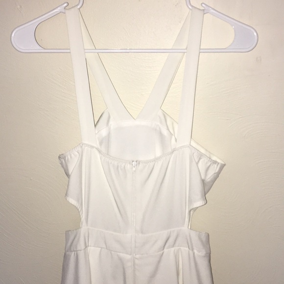 WHITE JUMPSUIT - Picture 4 of 6